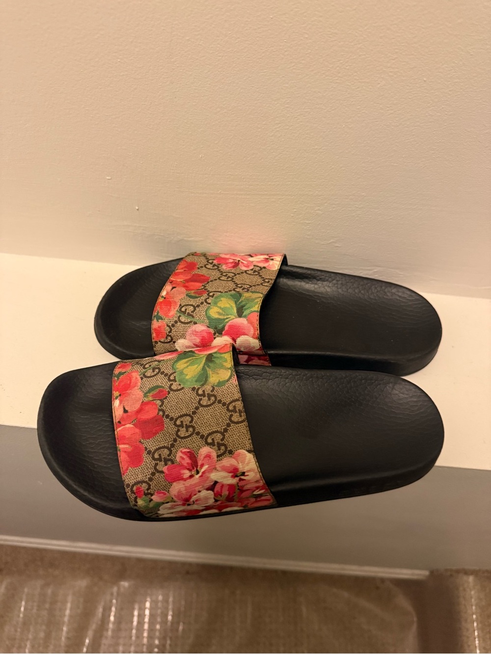 Gucci Bloom Slides